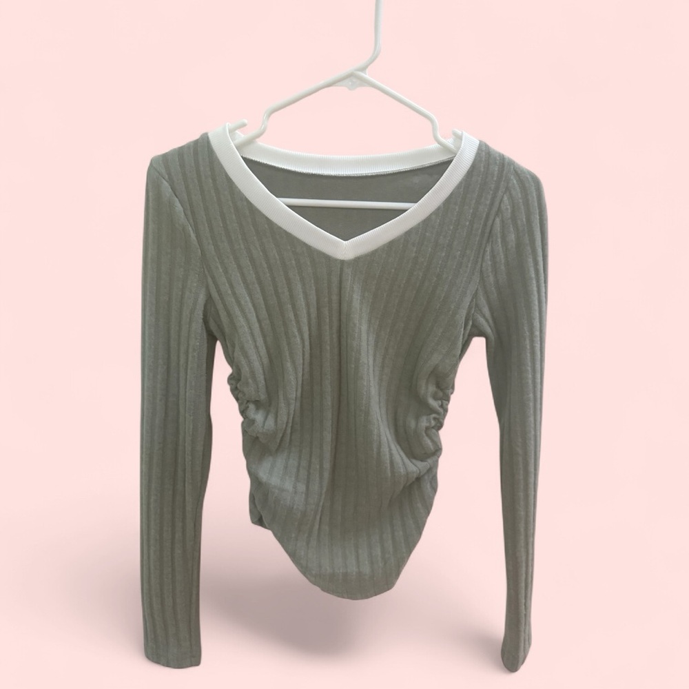 Gray Ribbed Long Sleeve Top